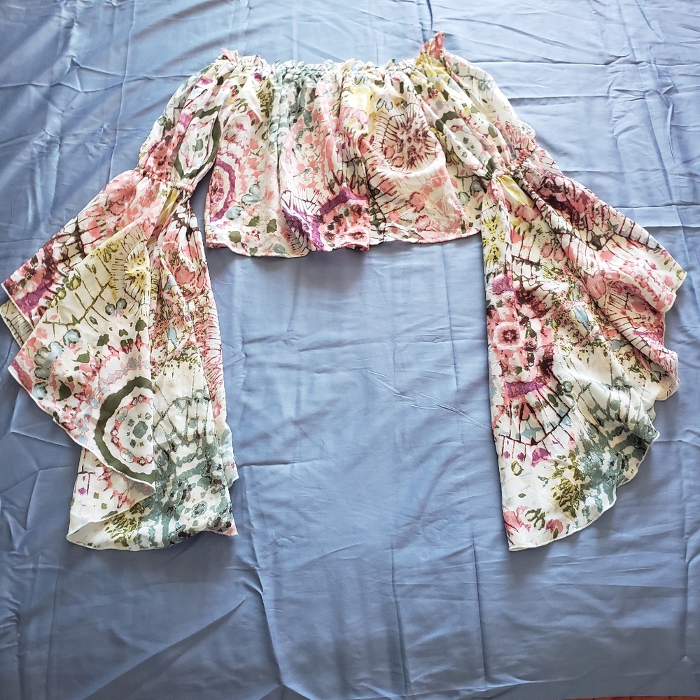 Live for Truth Crop Top Bell Sleeve Butterfly Top